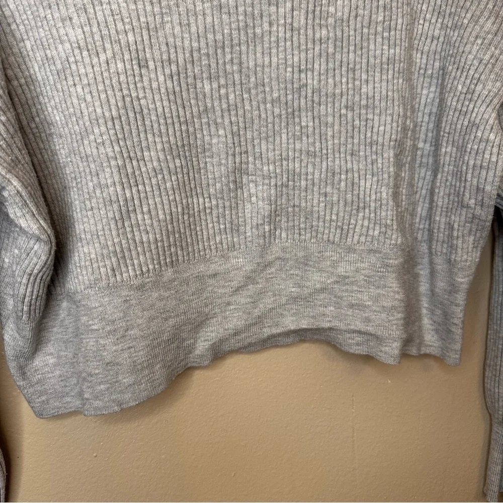 Pink Rose Women’s Cropped Ribbed Hooded Long Sleeve Sweater Size Medium Gray - Picture 3 of 6